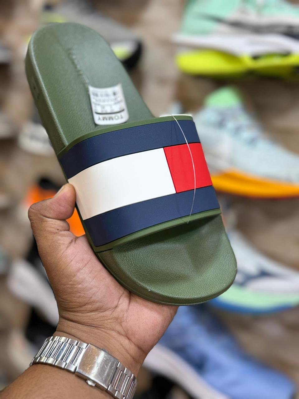 Brand: Tommy Hilfiger filp- flop   