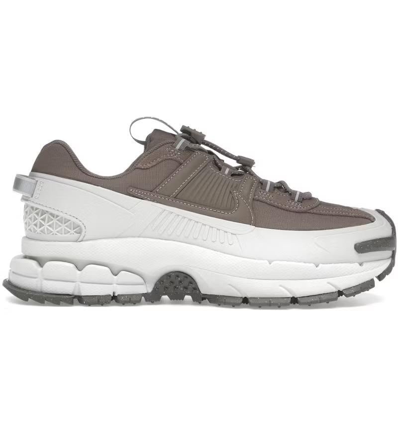 Brand: NIKE VOMERO 
