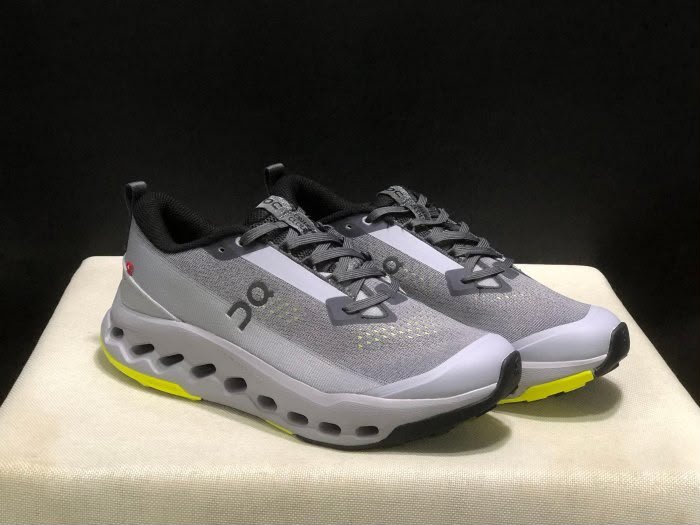 Brand : On cloud surfer Trail 2 waterproof  