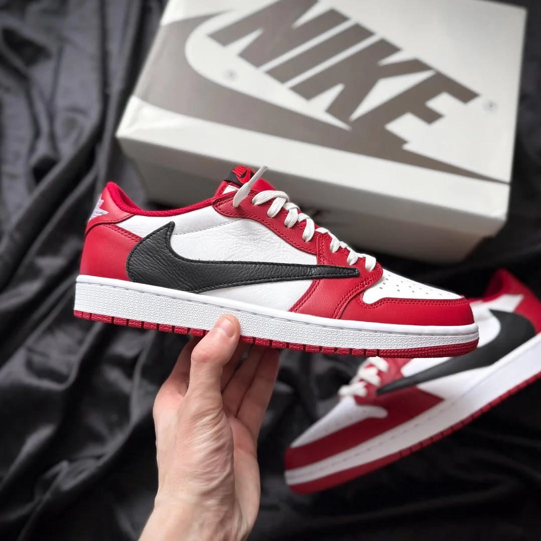 Brand: Travis Scott x Air Jordan 1 Low "Chicago" Red White Black Men's Sneakers