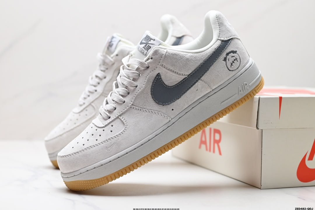 Brand: Air Force One x Cactus Jack 