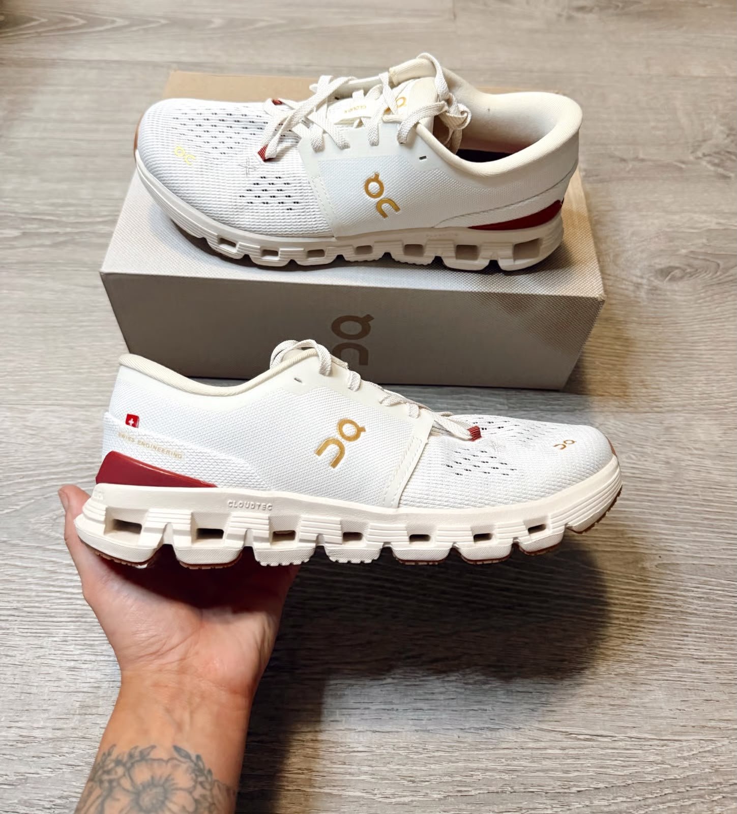 Brand: ON CLOUD X 