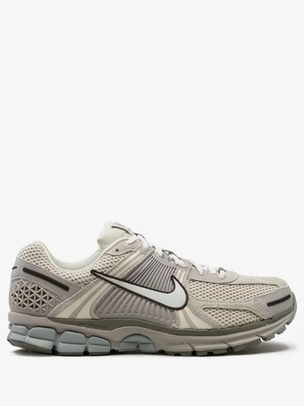 Brand: Nike Zoom VOMERO 5  