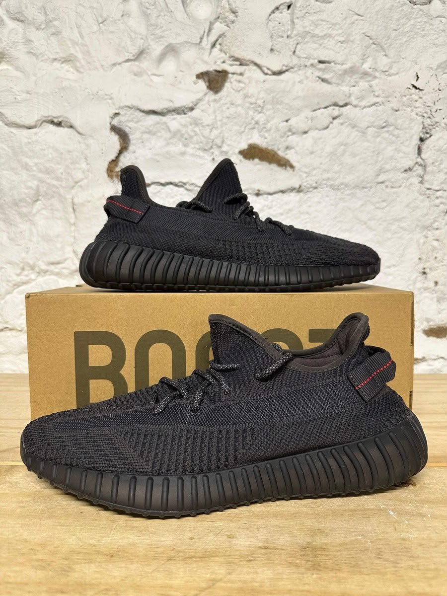 Brand: ADIDAS YEEZY 
